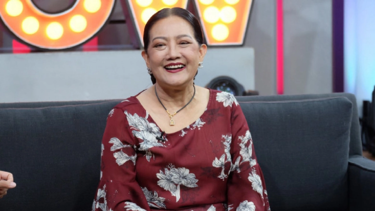 'แม่ป๋อง' เคลียร์ข่าวไม่ชอบ 'ใบเตย' 'แม่ป๋อง' เคลียร์ข่าวไม่ชอบ 'ใบเตย'