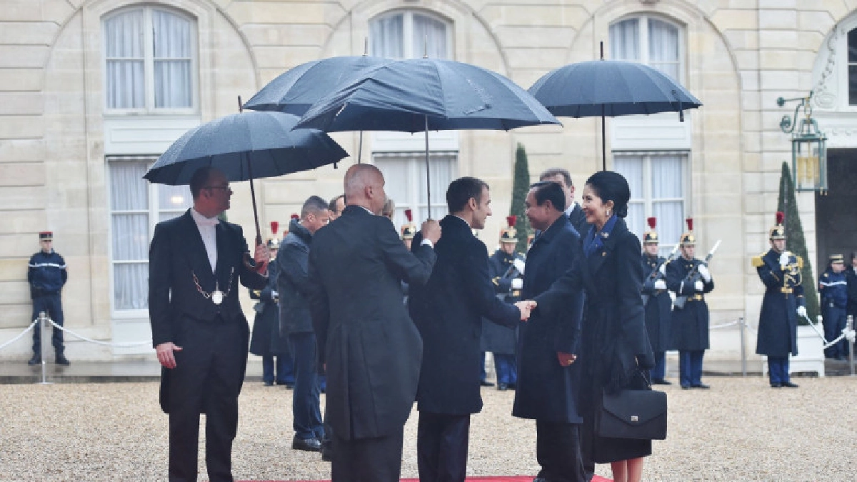   "นายกฯ" ควง ภริยา เยือนเมืองน้ำหอม 