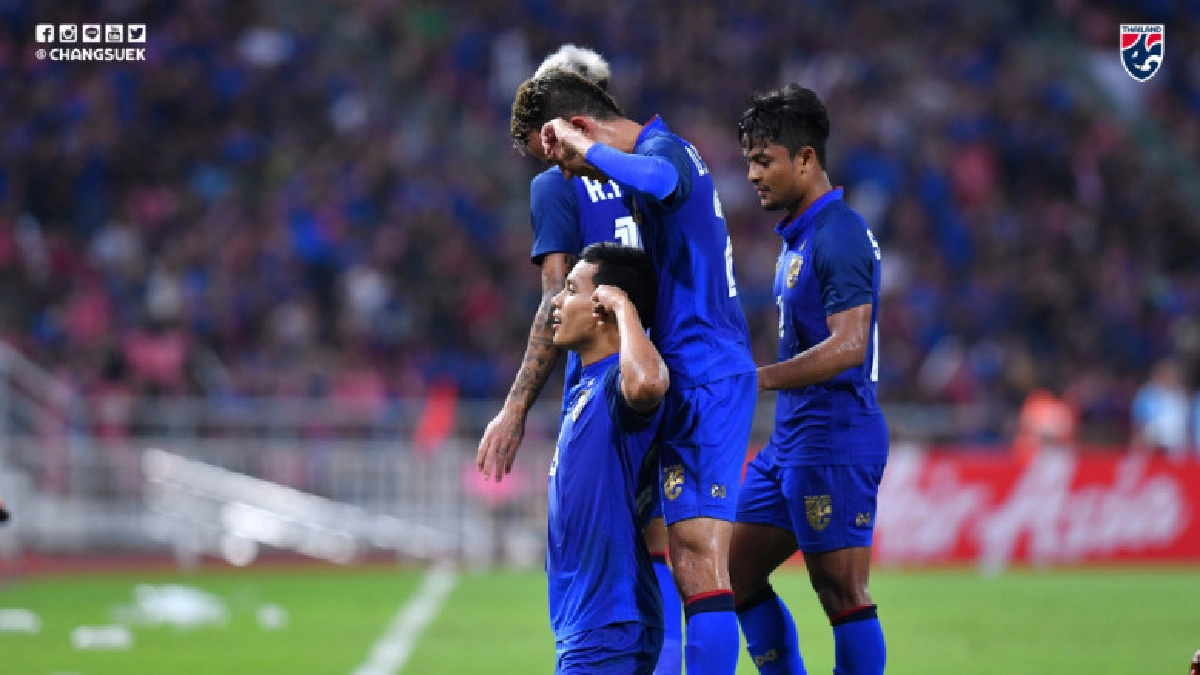 "ช้างศึก"พลิกแซงดับอินโดนีเซีย 4-2 "ช้างศึก"พลิกแซงดับอินโดนีเซีย 4-2