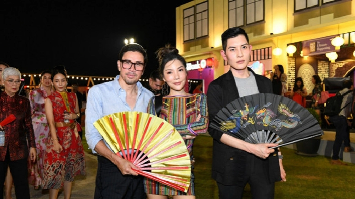 เซเลบแห่ชมปฐมทัศน์ "ลอดลายมังกร"