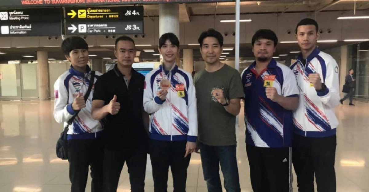 "พาณิภัค" เตะลุ้นเงินล้าน "พาณิภัค" เตะลุ้นเงินล้าน