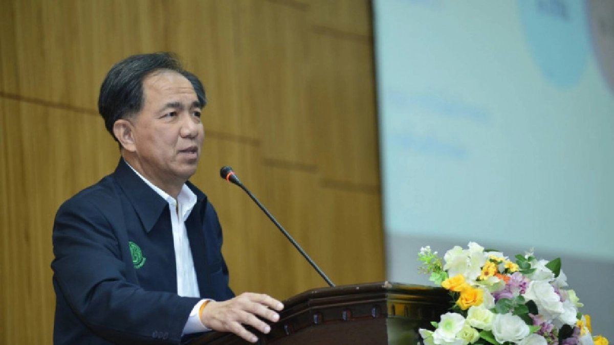  สั่งเร่งตรวจสอบติดตามปัญหาการใช้ยางพาราในหน่วยงานรัฐ