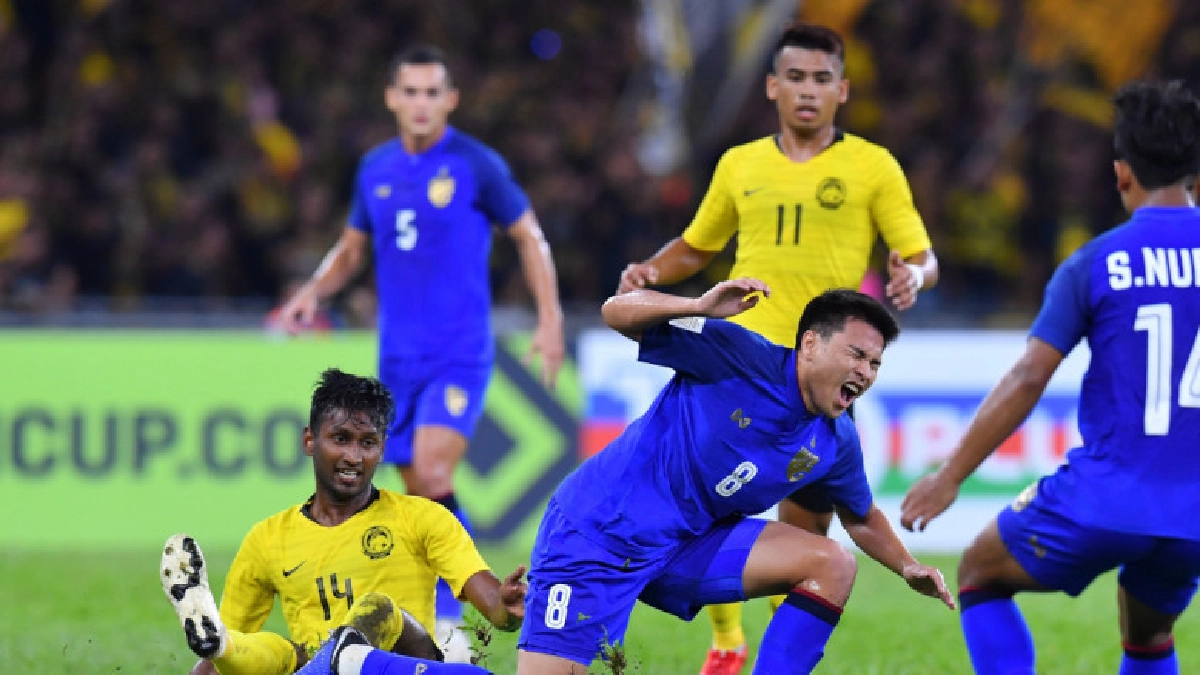 ลุ้นต่อราชมังฯ! ไทยบุกเจ๊าเสือเหลือง 0-0 ลุ้นต่อราชมังฯ! ไทยบุกเจ๊าเสือเหลือง 0-0