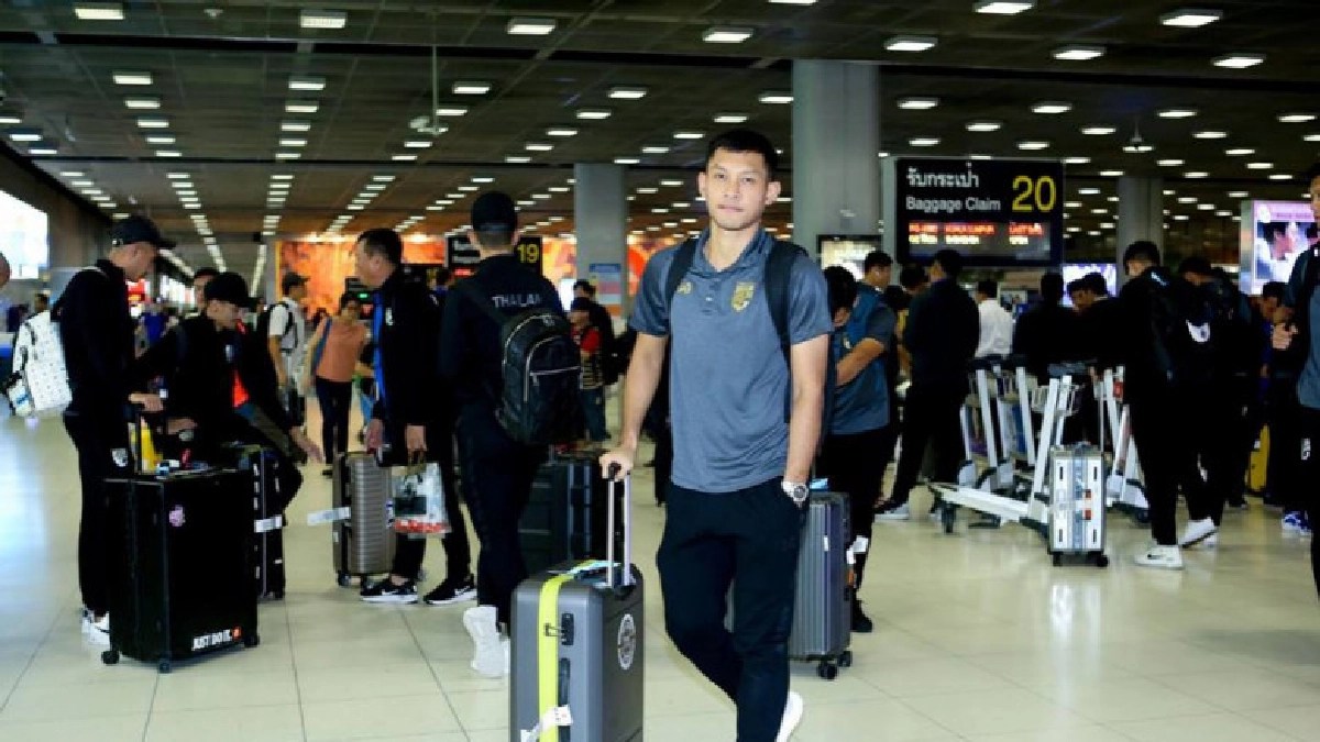 "ช้างศึก"เดินทางกลับถึงไทยเตรียมลงฝึกซ้อมช่วงเช้าต่อทันที "ช้างศึก"เดินทางกลับถึงไทยเตรียมลงฝึกซ้อมช่วงเช้าต่อทันที