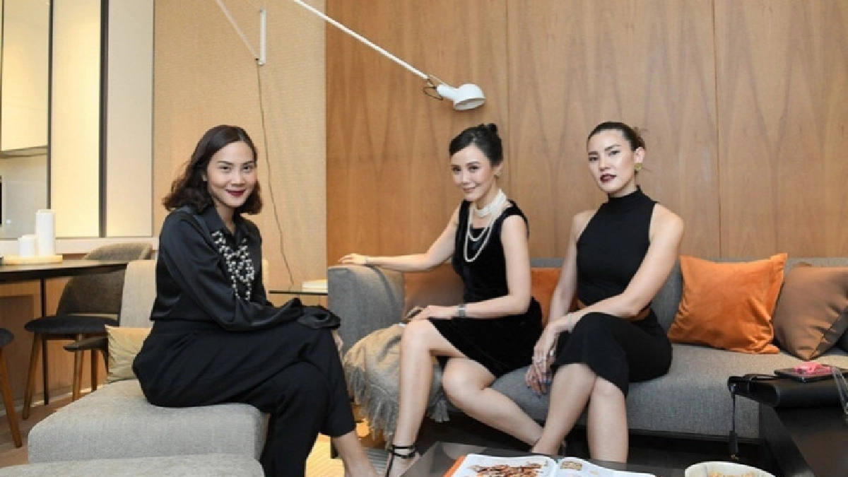 เหล่าเซเลบร่วมฉลองคอนโดหรู