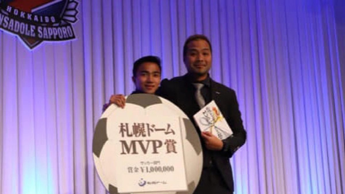 ปีทอง!"ชนาคุง"ถูกโหวตแข้งแห่งปีซัปโปโร ปีทอง!"ชนาคุง"ถูกโหวตแข้งแห่งปีซัปโปโร