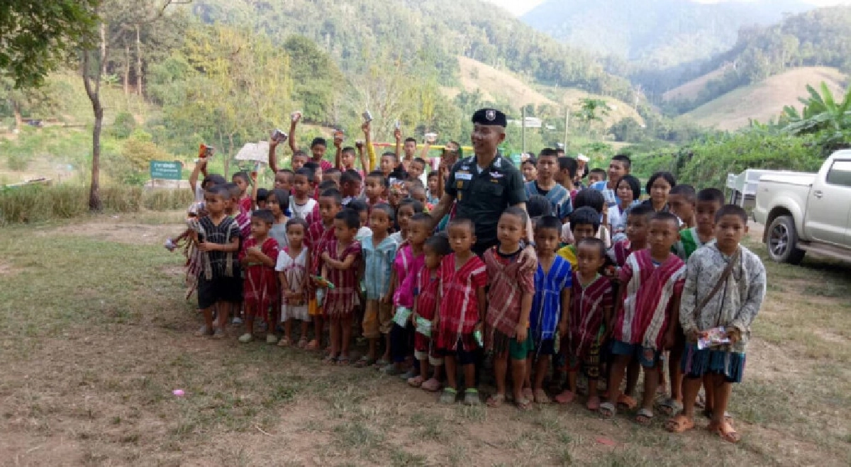 ตรวจความพร้อมรร.ตชด.รับเสด็จสมเด็จพระเทพฯ ตรวจความพร้อมรร.ตชด.รับเสด็จสมเด็จพระเทพฯ