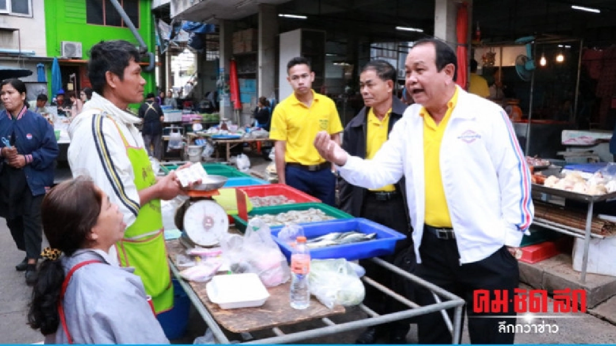หมูไม่กลัวน้ำร้อน !! ว่าที่ ส.ส.พปชร.โคราช ขยันพบปะชาวบ้าน หมูไม่กลัวน้ำร้อน !! ว่าที่ ส.ส.พปชร.โคราช ขยันพบปะชาวบ้าน