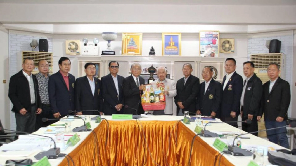 "ศักดิ์ชาย"ดันส่งมวยไทยเข้าโอลิมปิก "ศักดิ์ชาย"ดันส่งมวยไทยเข้าโอลิมปิก