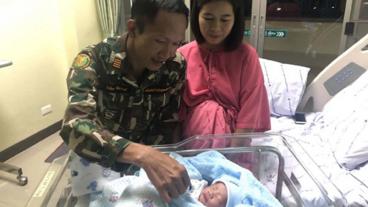 หัวหน้าวิเชียร ปลื้ม ภรรยาคลอดลูกชายในวันคุ้มครองสัตว์ป่าฯ หัวหน้าวิเชียร ปลื้ม ภรรยาคลอดลูกชายในวันคุ้มครองสัตว์ป่าฯ