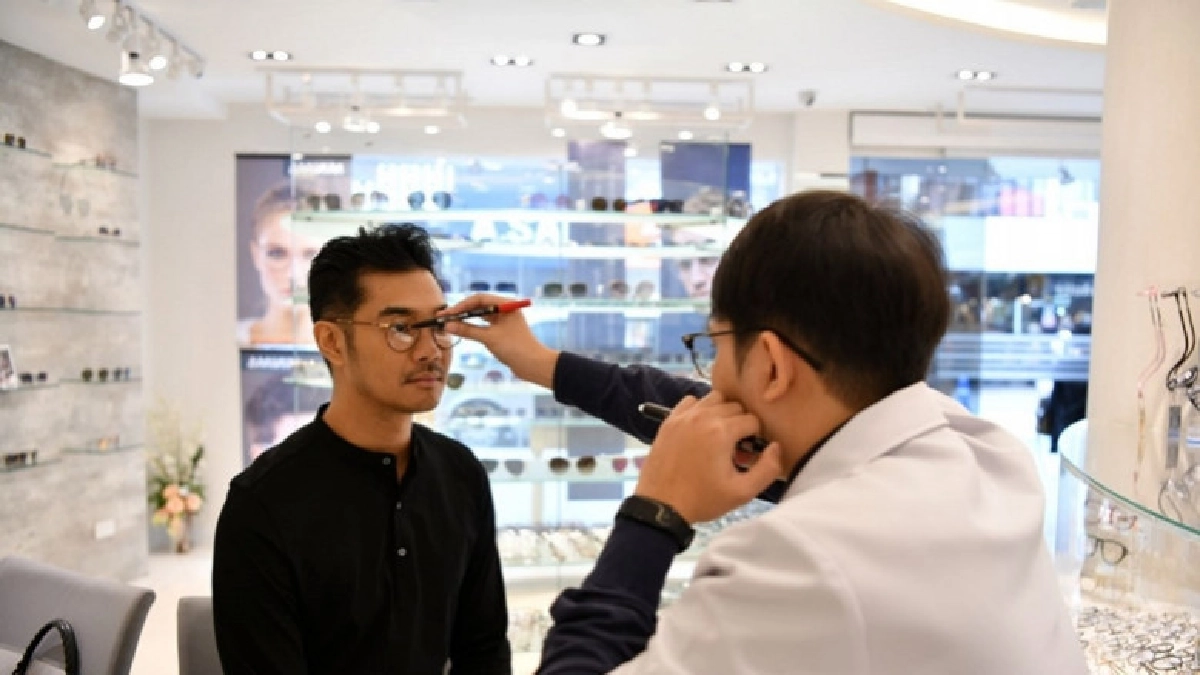 ฟังเซเลบริตี้ชี้วิธีเลือกแว่น