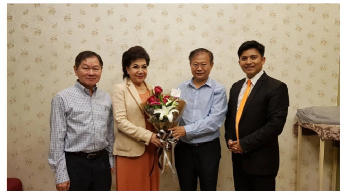 แสดงความยินดีกับศาสตราจารย์ ดร. ธนวัฒน์ จารุพงษ์สกุล แสดงความยินดีกับศาสตราจารย์ ดร. ธนวัฒน์ จารุพงษ์สกุล