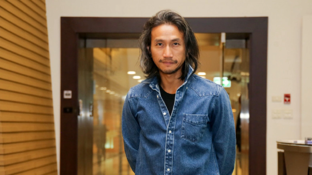 "ตูน บอดี้สแลม"ส่งกำลังใจถึงช้างศึกก่อนดวลจีน (คลิป)
