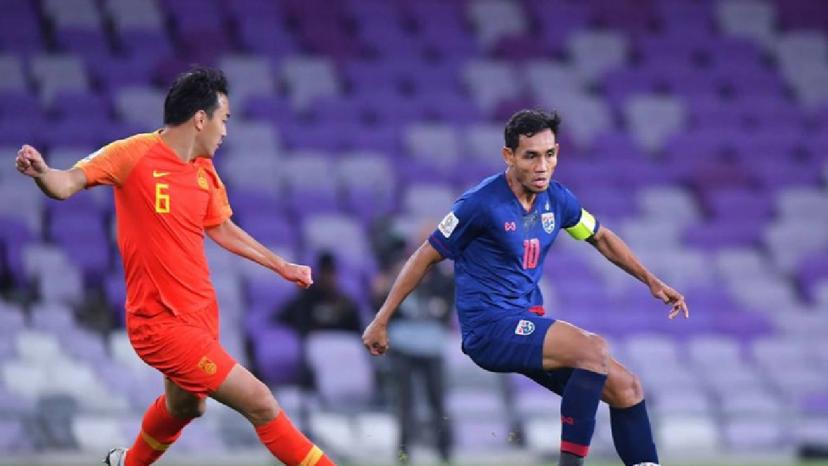 "ธีรศิลป์"ยันพร้อมช่วยช้างศึกต่อ "ธีรศิลป์"ยันพร้อมช่วยช้างศึกต่อ