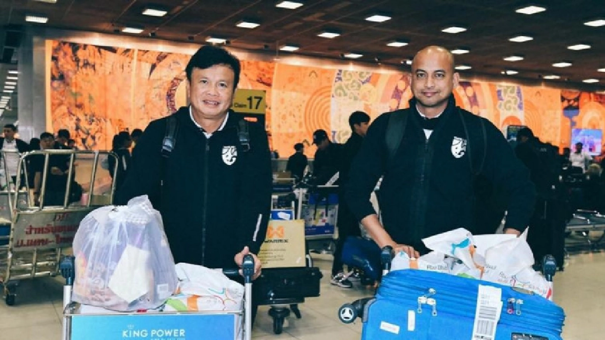 "ช้างศึก"เดินทางถึงไทยหลังเสร็จภารกิจลุยเอเชียนคัพ "ช้างศึก"เดินทางถึงไทยหลังเสร็จภารกิจลุยเอเชียนคัพ