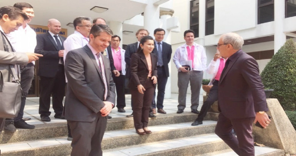 "ชาติไทยพัฒนา"หารือนักลงทุนต่างชาติ "ชาติไทยพัฒนา"หารือนักลงทุนต่างชาติ