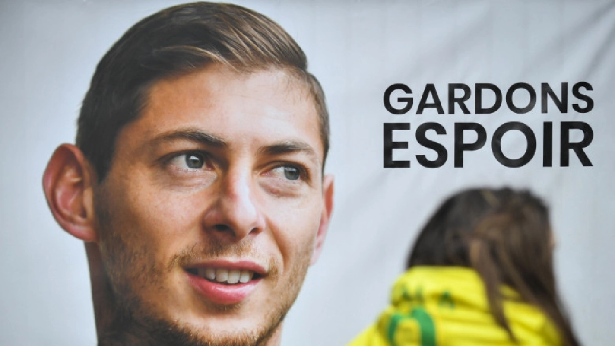 รอยืนยัน ทีมค้นหากู้ร่างจากซากเครื่องบิน"ซาลา"