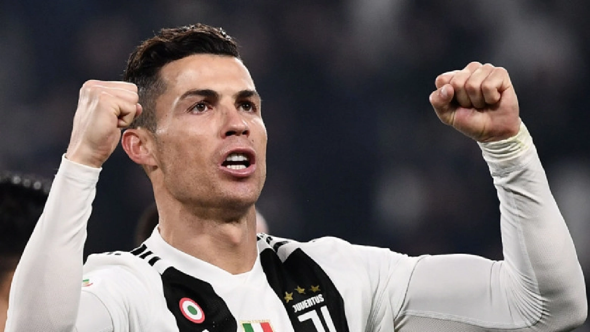 เปิดสถิติน่าสนใจของ"โรนัลโด"ในปัจจุบัน เปิดสถิติน่าสนใจของ"โรนัลโด"ในปัจจุบัน
