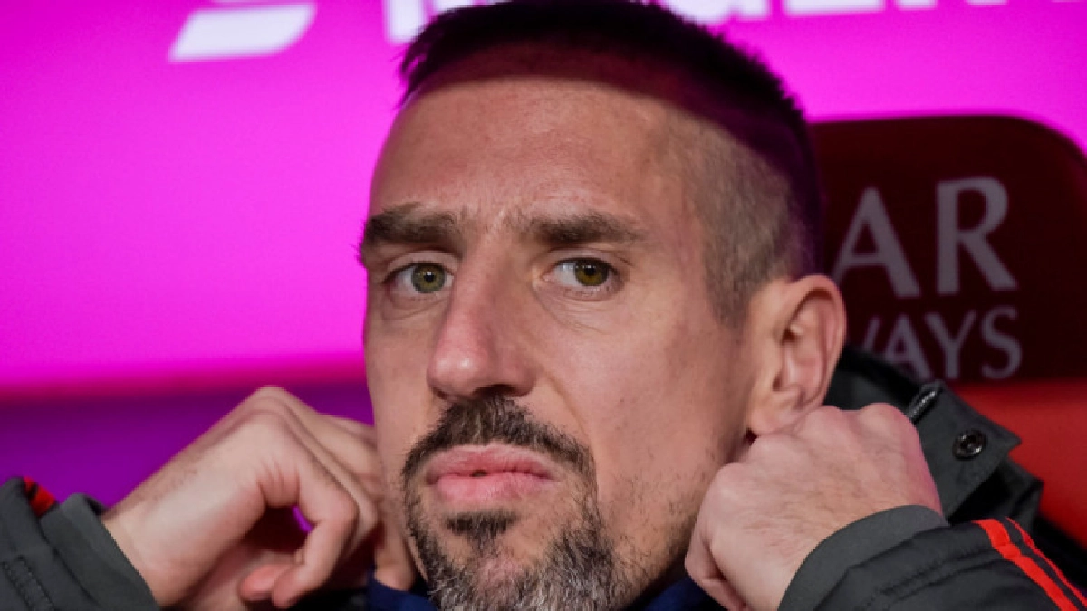 "ริเบรี"กลับลำบินฟัดหงส์แต่ยังขาด บัวเต็ง-มุลเลอร์-ร็อบเบน