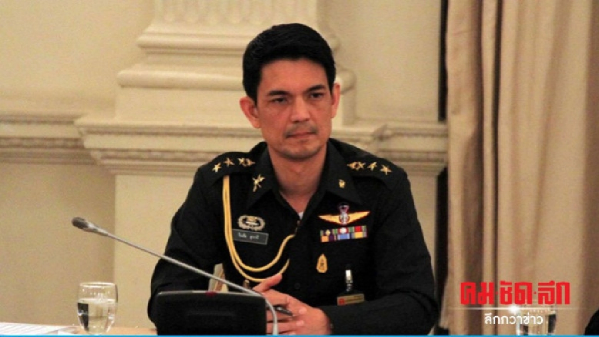 คสช.ยันไม่มีใบสั่ง เร่งรัด-เลือกปฏิบัติ "ธนาธร" คสช.ยันไม่มีใบสั่ง เร่งรัด-เลือกปฏิบัติ "ธนาธร"