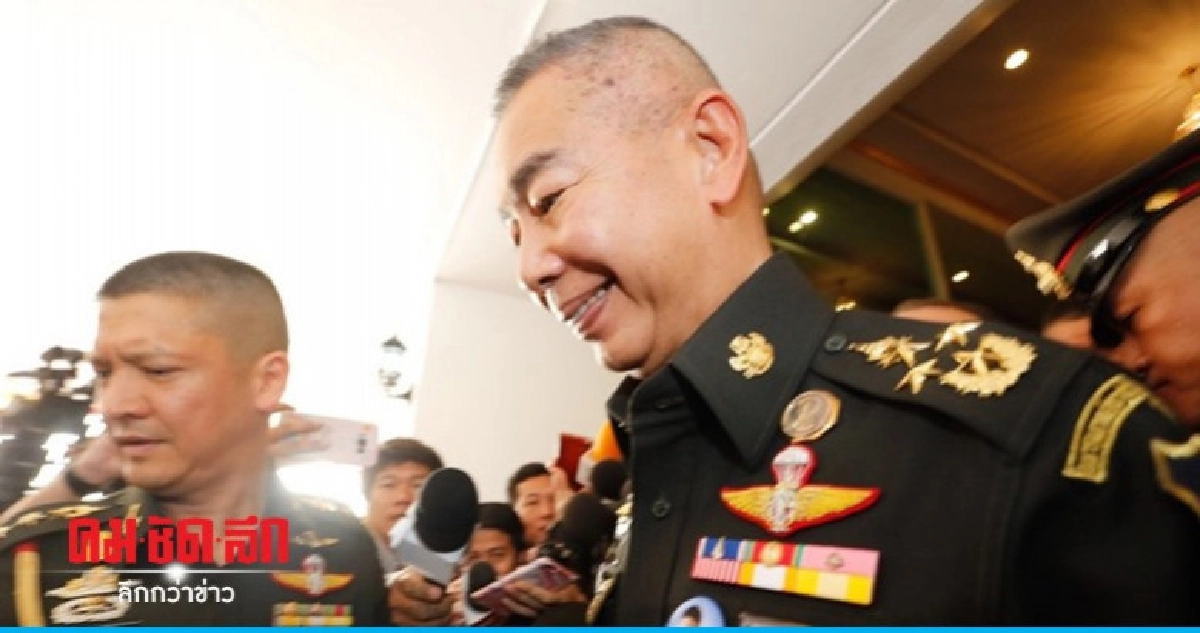  "บิ๊กแดง" นำผู้บังคับหน่วยคุมกำลังทั่วประเทศ แสดงพลัง