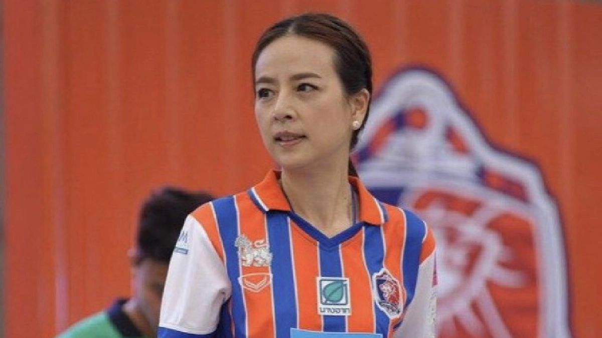 "นางฟ้าท่าเรือ" นวลพรรณ ล่ำซำ "นางฟ้าท่าเรือ" นวลพรรณ ล่ำซำ