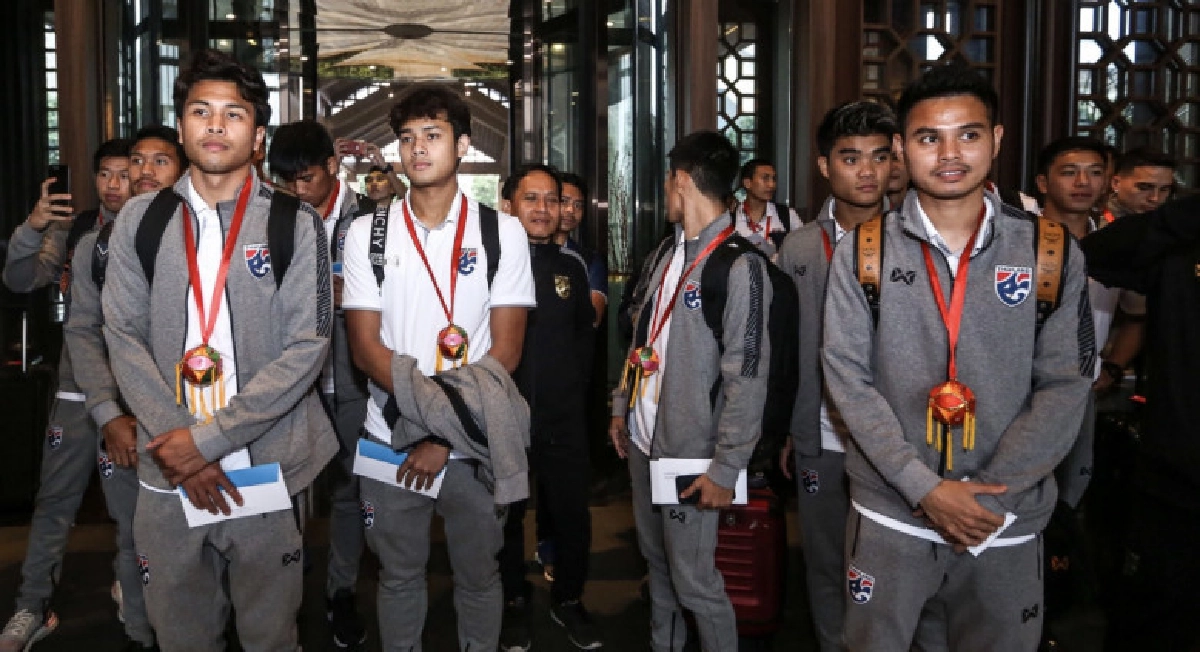 "ธีราทร" เปิดใจรับบทกัปตัน "ช้างศึก" ลุย "ไชน่า คัพ 2019" "ธีราทร" เปิดใจรับบทกัปตัน "ช้างศึก" ลุย "ไชน่า คัพ 2019"