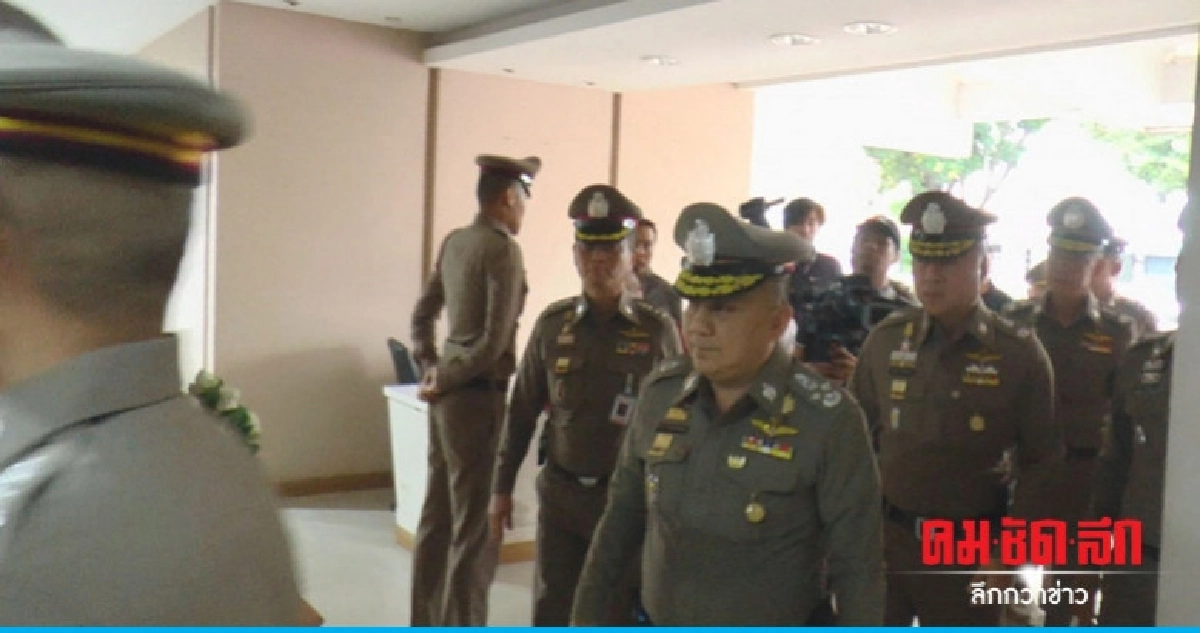 "ศรีวราห์" รุดสอบคนซื้อสิทธิ์ขายเสียงที่โคราช "ศรีวราห์" รุดสอบคนซื้อสิทธิ์ขายเสียงที่โคราช
