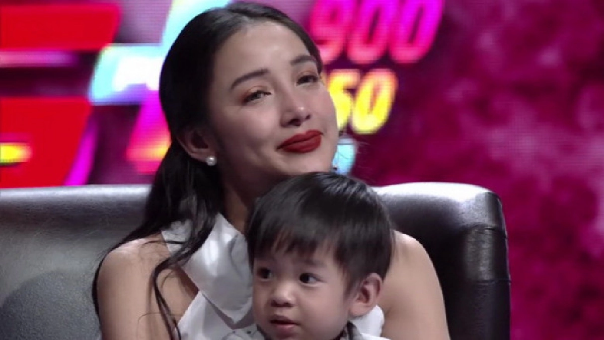 'แพท' อินหนักกอด 'ลูก' ทั้งน้ำตา
