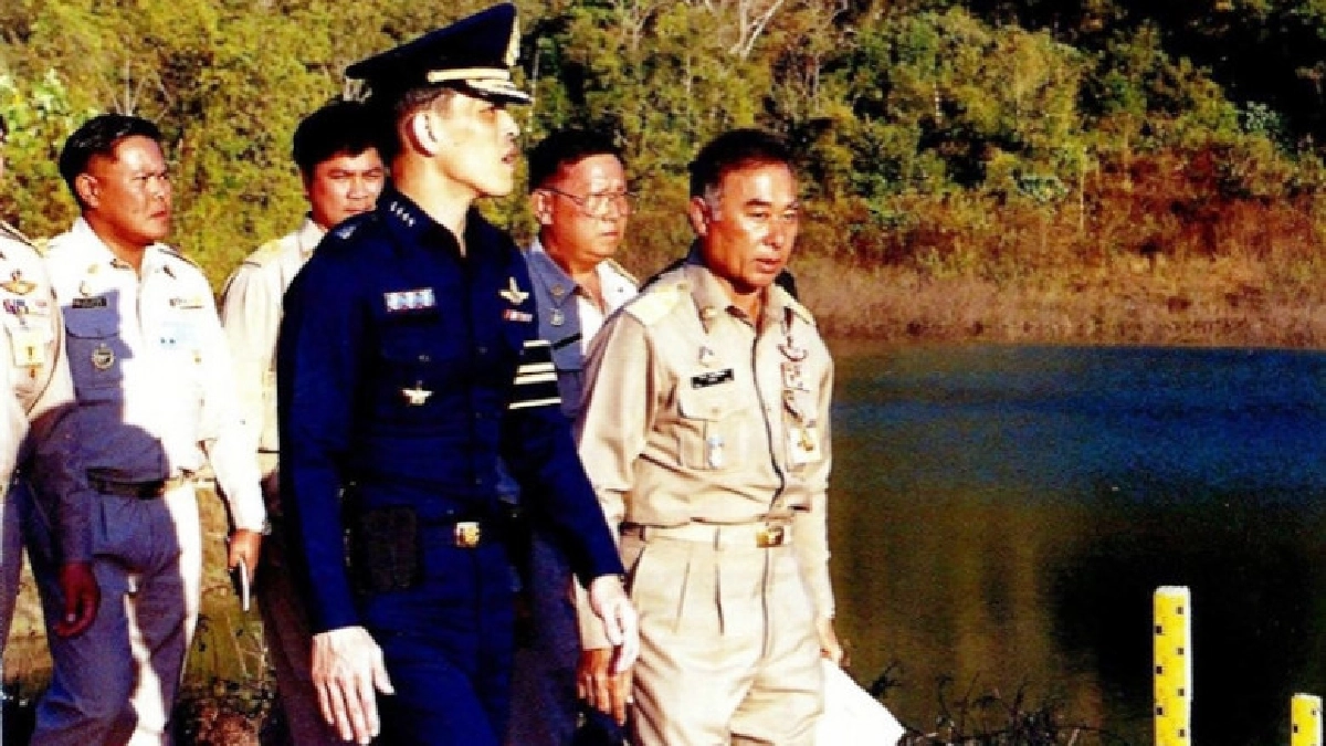 สืบสาน รักษา และต่อยอด และครองแผ่นดินโดยธรรม สืบสาน รักษา และต่อยอด และครองแผ่นดินโดยธรรม