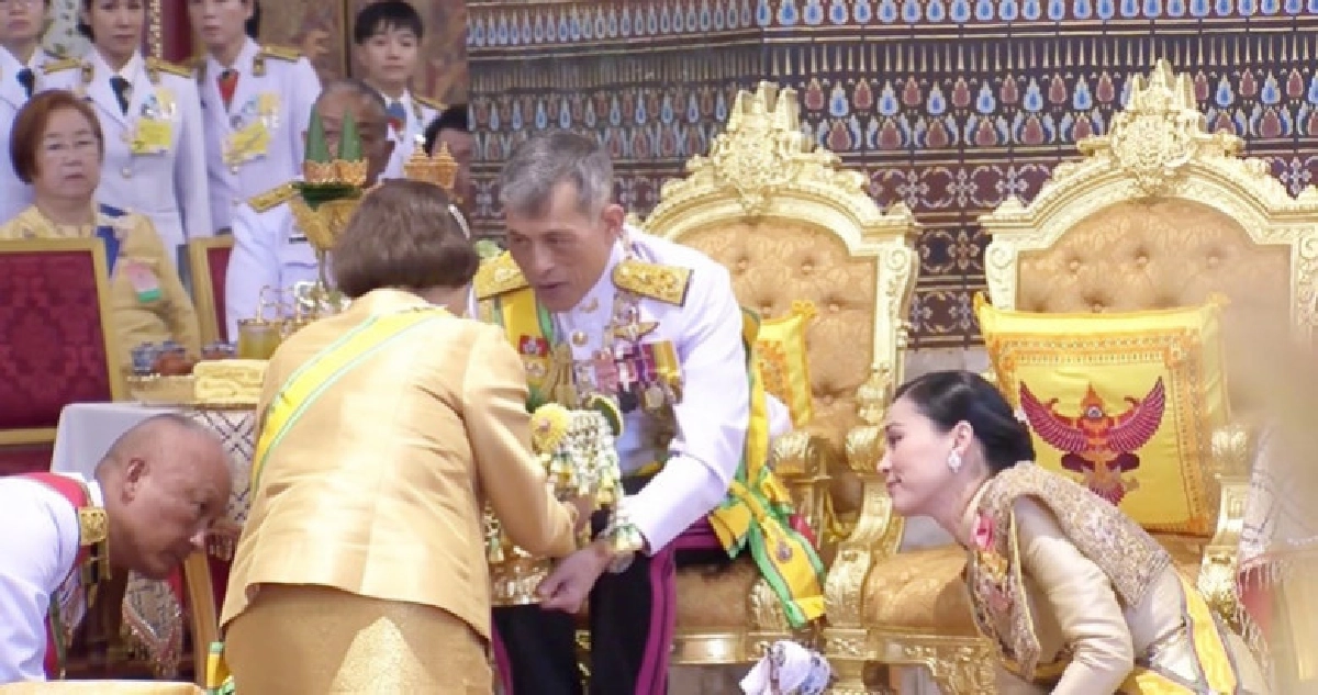 โปรดเกล้าสถาปนาฐานันดรศักดิ์พระบรมวงศ์