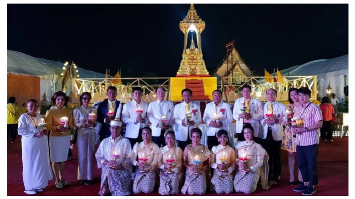 เจ้าอาวาสวัดสุทัศน์เทพวราราม นำสวดมนต์ธัมจักรกัปปวัตนสูตร