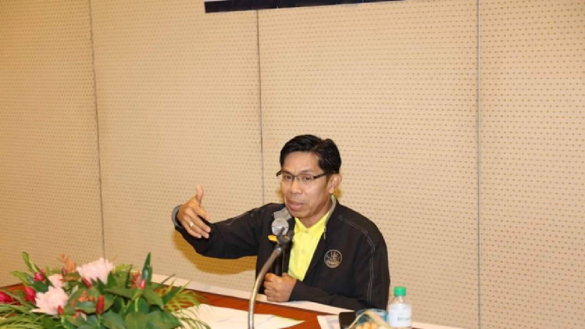   รองอธิบดีระดมเครือข่ายสหกรณ์ถกแผนพัฒนาตลาดผลไม้