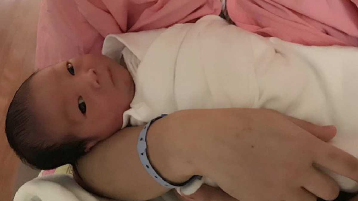 4 ปีที่รอคอย "น้องคีริน" ลูกชายของ "แม่กิ๊ก" 4 ปีที่รอคอย "น้องคีริน" ลูกชายของ "แม่กิ๊ก"