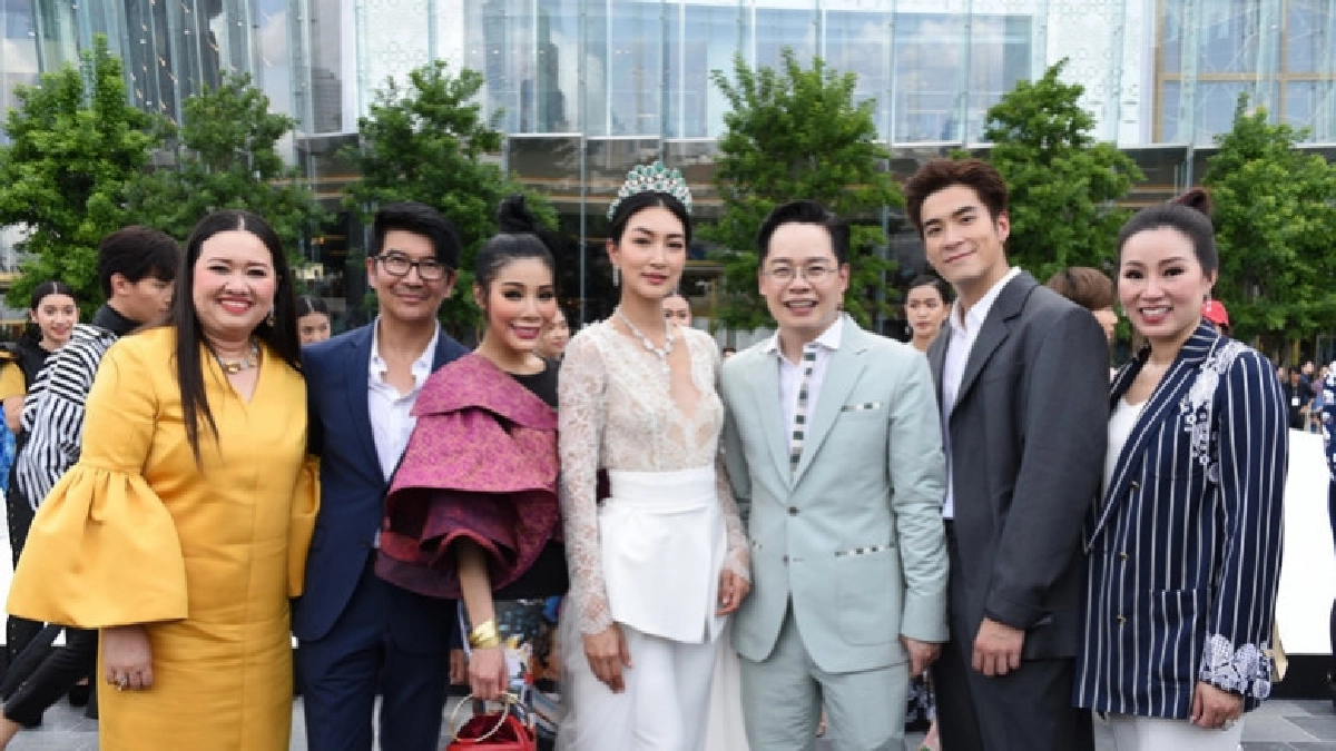 ครั้งแรก! ฉลองแฟชั่นไทยให้ยาวสุดลูกตา