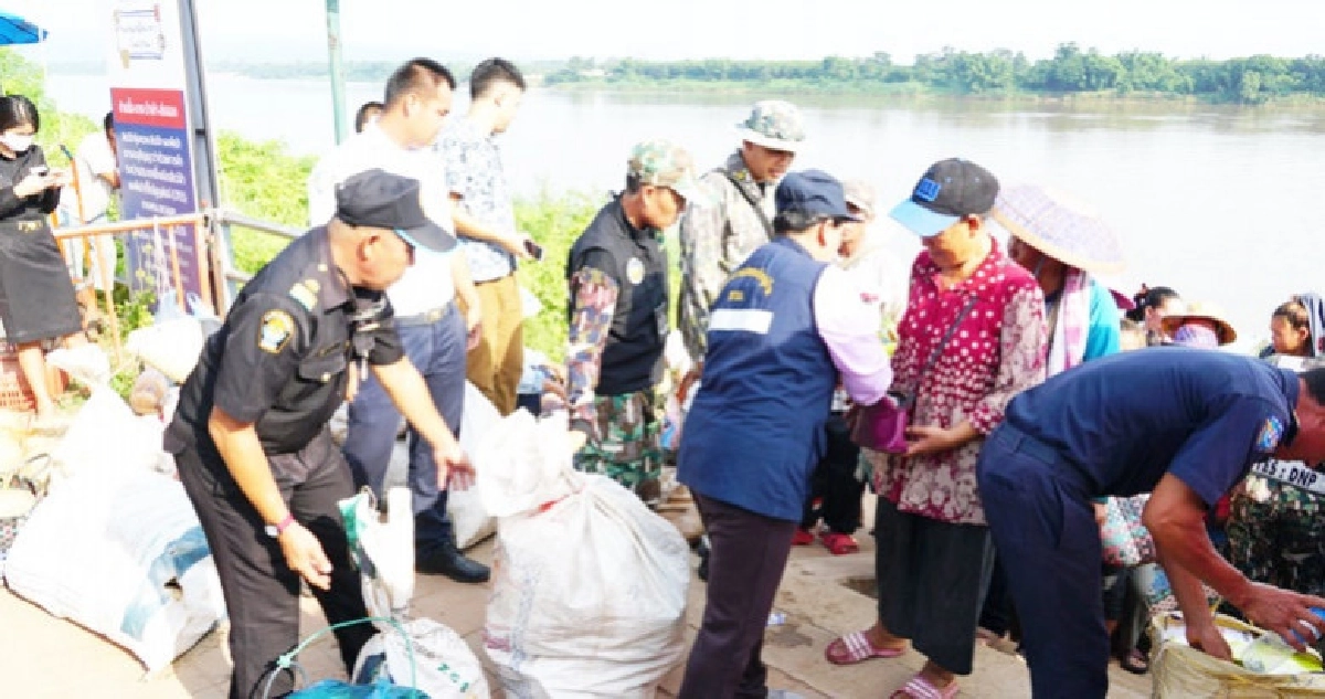ตรวจเข้มตลาดไทยลาวหลังอหิวาห์ระบาด