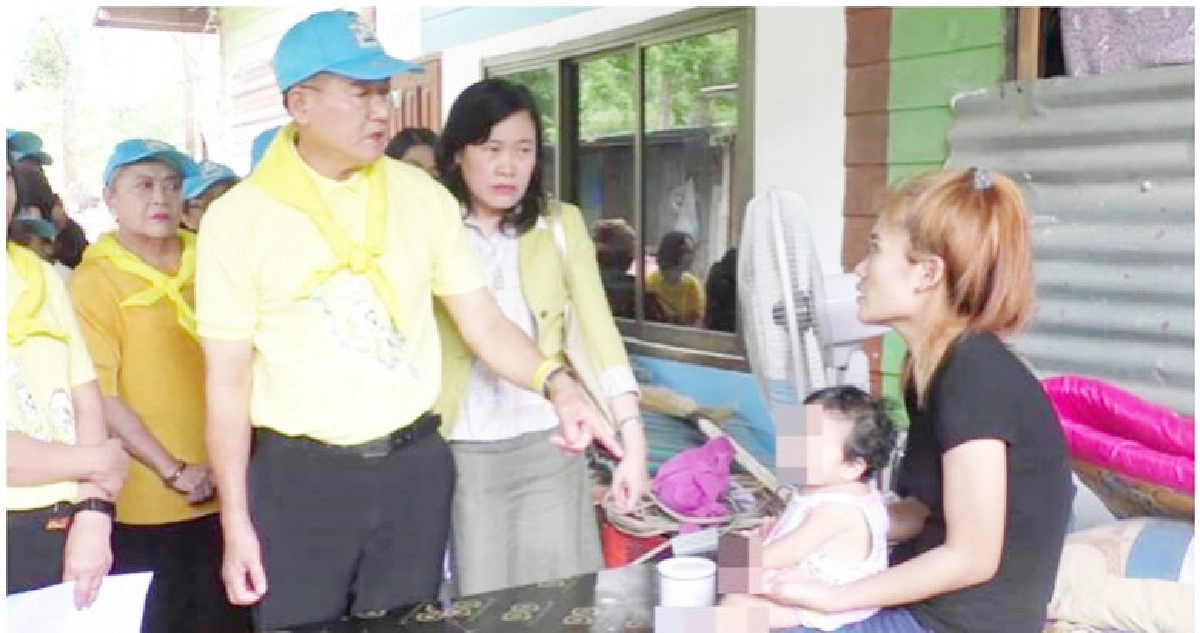 ส่งต่อน้องพราวเด็กหญิง"ไร้มือ-เท้า"รักษารพ.จุฬาภรณ์ ส่งต่อน้องพราวเด็กหญิง"ไร้มือ-เท้า"รักษารพ.จุฬาภรณ์