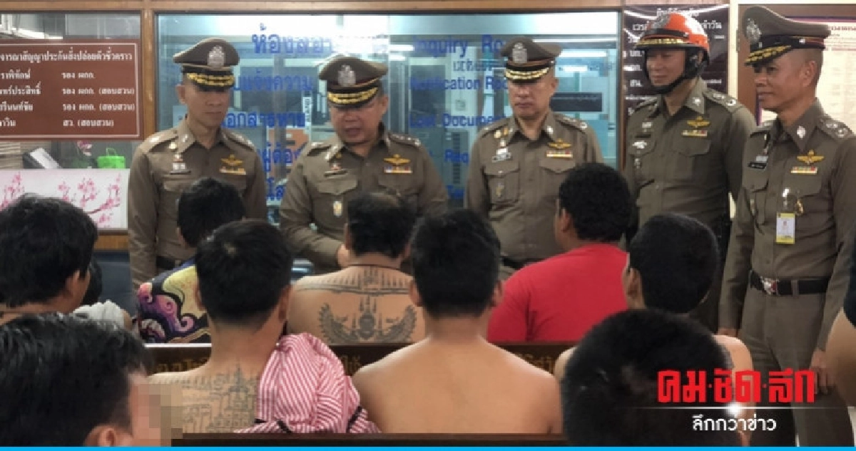 สกัดจับแว้นซิ่งป่วน ถ.วิภาวดี ยึดรถ 30 คัน สกัดจับแว้นซิ่งป่วน ถ.วิภาวดี ยึดรถ 30 คัน