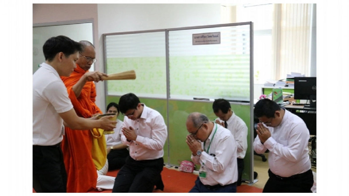 ทำบุญ บจธ. ก้าวสู่ปีที่ 9 