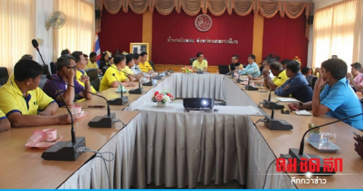 ปลัดอำเภอโชคชัย รุดหย่าศึกชาวบ้านแย่งน้ำ ปลัดอำเภอโชคชัย รุดหย่าศึกชาวบ้านแย่งน้ำ