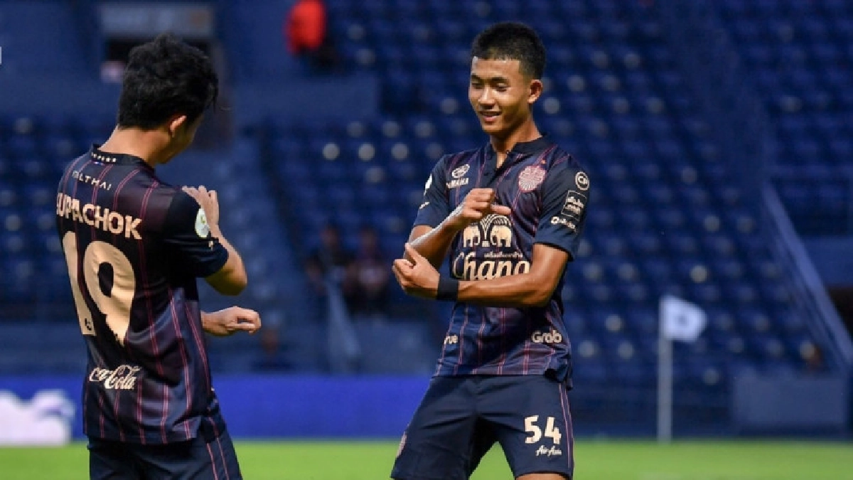 ปราสาทแกร่ง ถล่ม ราชันมังกร 6-0 ปราสาทแกร่ง ถล่ม ราชันมังกร 6-0