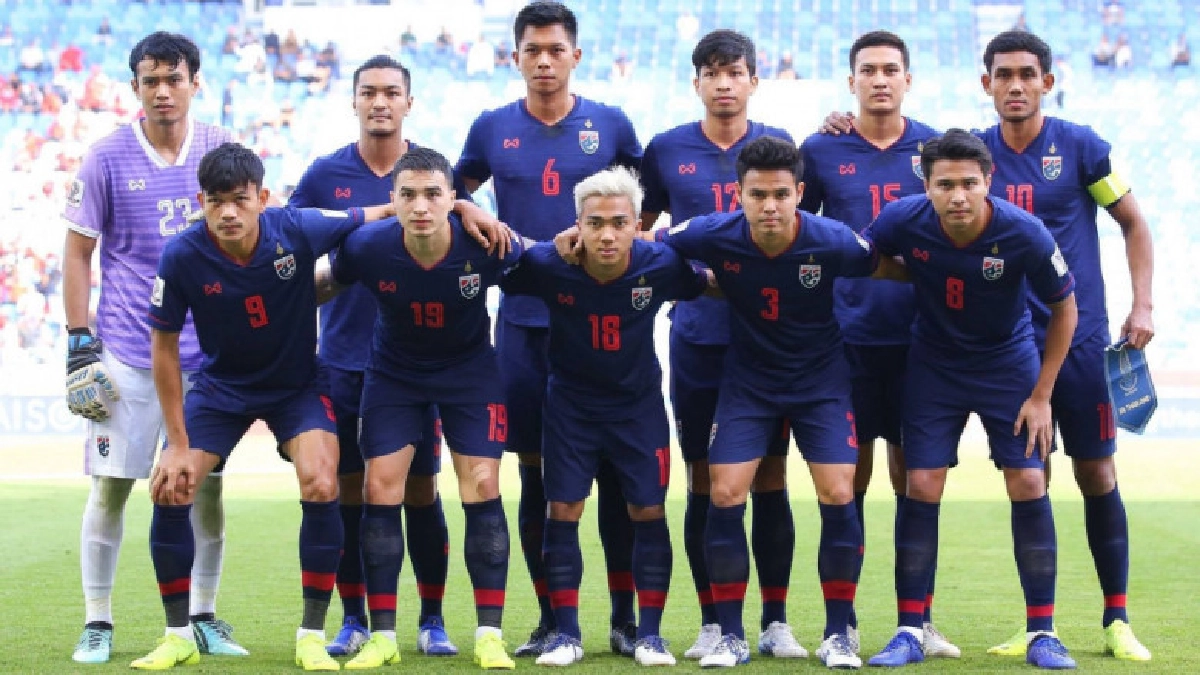 เปิดโผ 33 แข้งช้างศึก เปิดโผ 33 แข้งช้างศึก