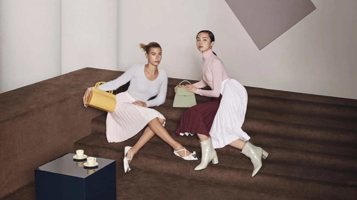 โดดเด่นที่กระเป๋า