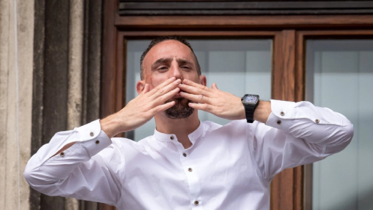 ถึงฟลอเรนซ์'ริเบรี'จ่อเซ็นซบม่วงมหากาฬ