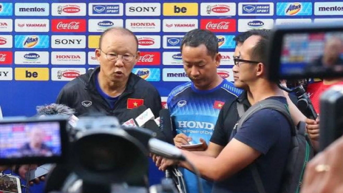เฮดโค้ชเวียดนามจับตาฟอร์ม 'ชนาธิป'