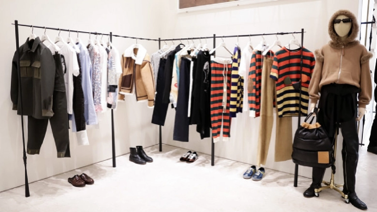 ปรับแต่งเสื้อผ้าสตรีชั้นสูงสู่โหมดโมเดิร์น