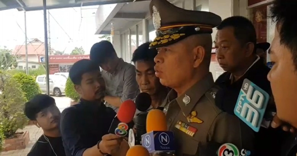 (คลิป)รอง ผบช. ภ.1 ตรวจสอบบ้านจัดงานปาร์ตี้ หาหลักฐานเพิ่ม 