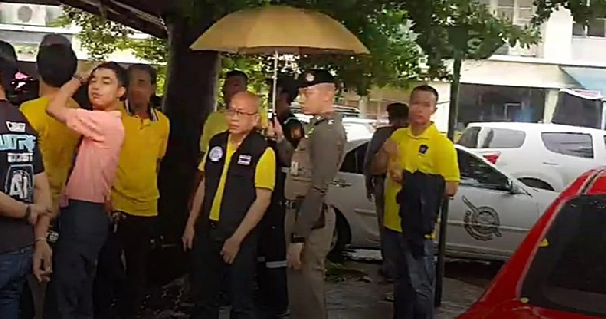 ชัวร์หรือมั่ว พริตตี้เดียร์หนีนักข่าว