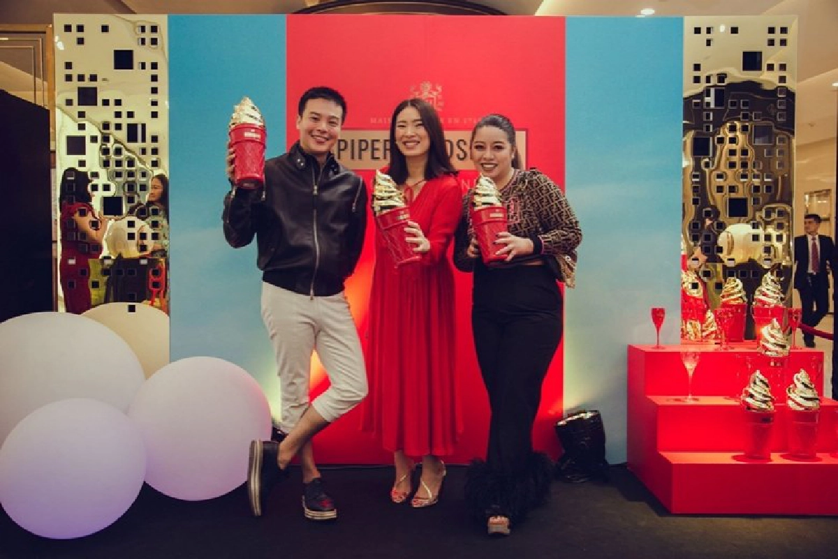 ว้าว...เลอค่าไอศกรีมทองคำ