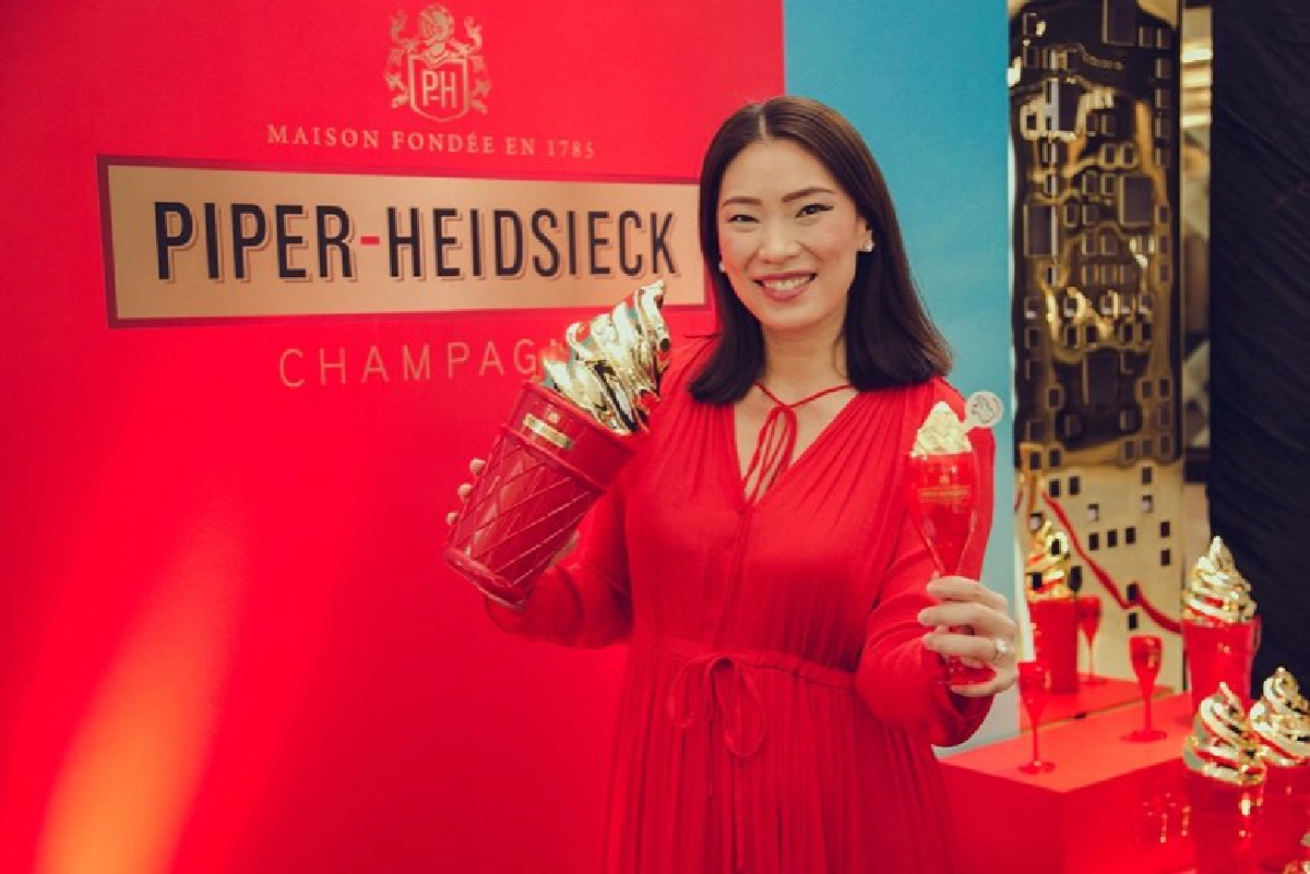 ว้าว...เลอค่าไอศกรีมทองคำ